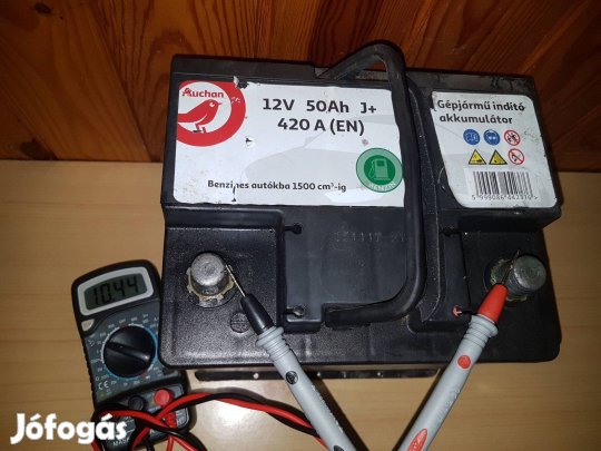 Hibás autó akku 12V 50Ah 420A kocsi akkumulátor