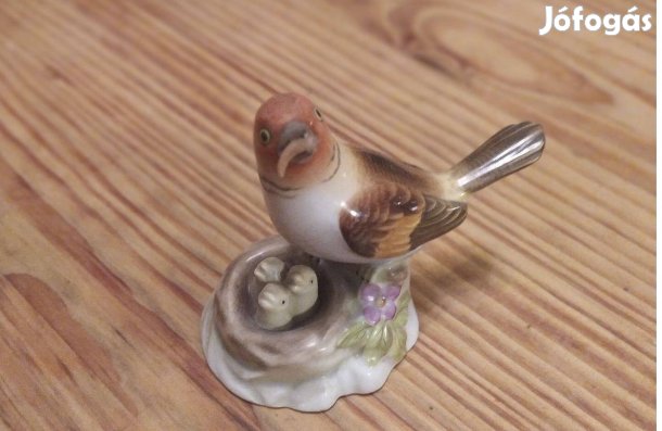 Hibátlan Herendi madár figura