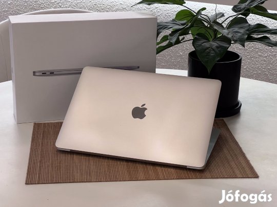 Hibátlan MacBook Air 2020 M1 Silver 13 256GB 2 ÉV Garanciával