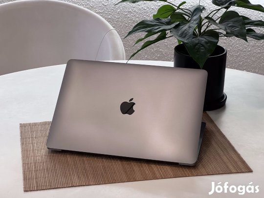 Hibátlan MacBook Air 2020 M1 Space Gray 13 512GB 2 ÉV Garanciával