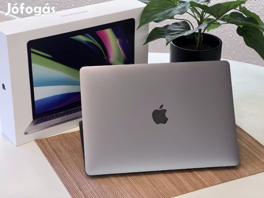 Hibátlan MacBook Pro 2020 M1 13256GB 2 ÉV Garanciával