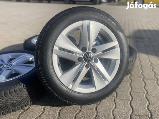 Hibátlan VW Golf gyári 16"-os alufelni 205/55R16 téli