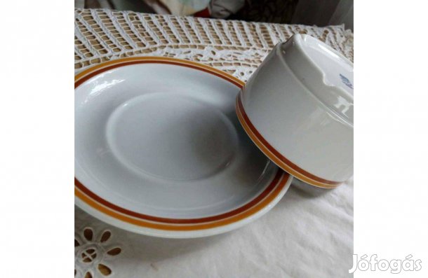 Hibátlan alföldi szószos porcelán 1200 Ft