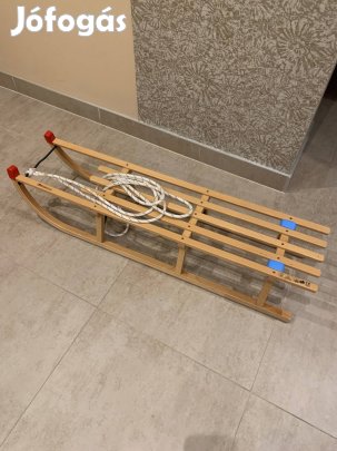 Hibátlan állapotó fa szánkó egyszer használt