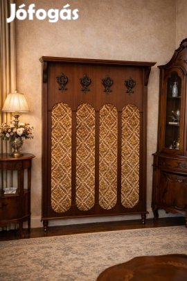 Hibátlan állapotú előszobafogas