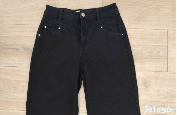 Hibátlan fekete színű Bershka farmer nadrág - 34 méret