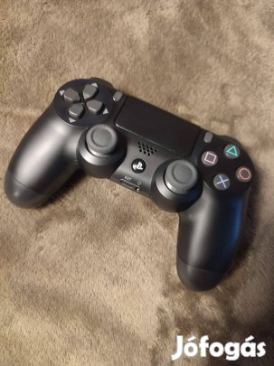 Hibátlan szép állapotú Playstation4 kontroller eladó