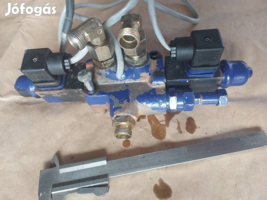 Hidraulika irányváltó 12V 