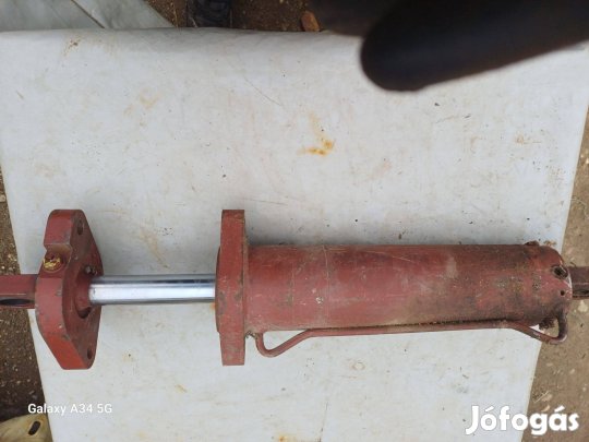 Hidraulika munkahenger (talán ekéhez)