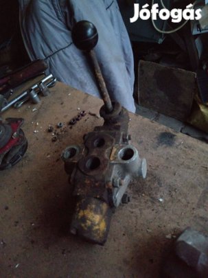 Hidraulika vezerlőtömb vezerlőtömbstb