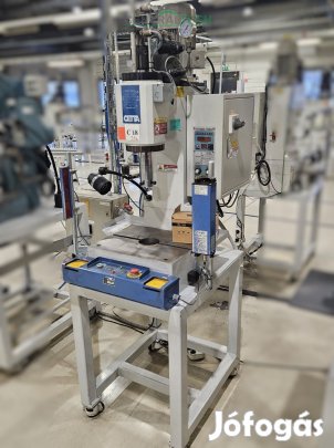 Hidraulikus présgép 3t Hyundae HHP-3 cetta prés újszerű több db