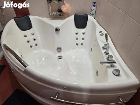 Hidromssszázs kád Wellis