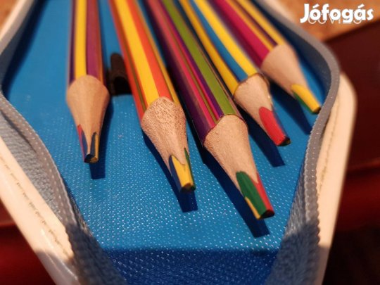 Hihetetlen négy és kétszínű igényes új ceruzák retro irka tolltartóban
