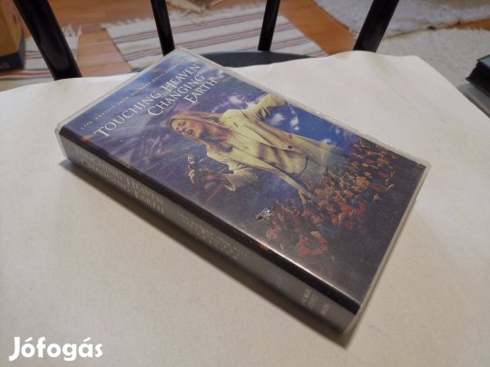 Hillsong Worship - Touching Heaven Changing Earth - keresztény zenei