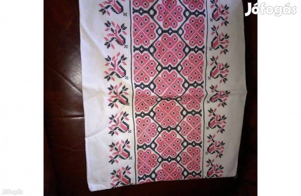 Hímzett kispárna huzat eladó