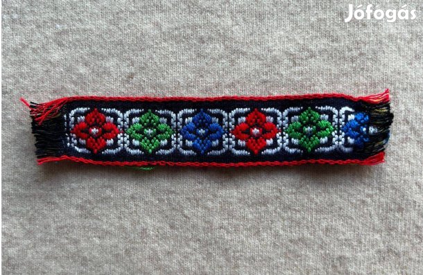 Hímzett ruhadísz 1db