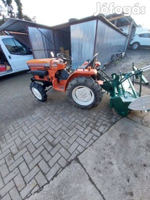 Hinomoto 17LE kistraktor 4x4 hajtással,talajmaroval elado