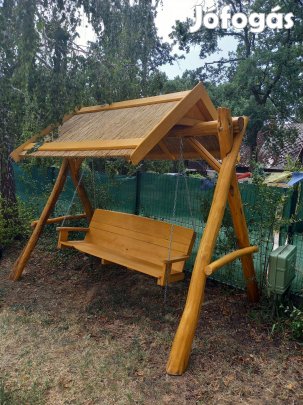 Hintaágy akác oszloppal és tölgy lapokkal