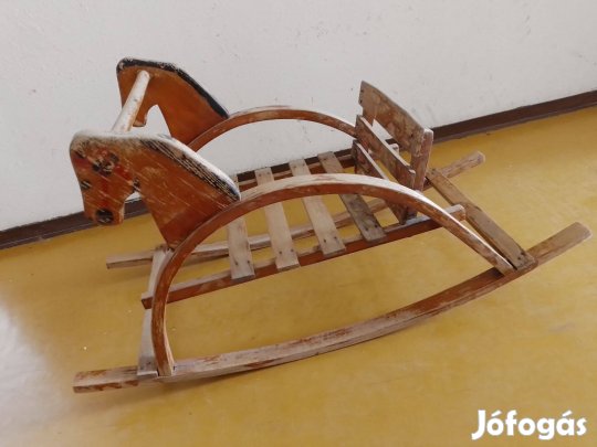 Hintaló fából, hagyományos típus