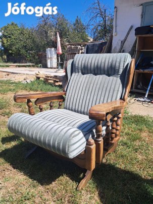 Hitaszék rugós tömörfa