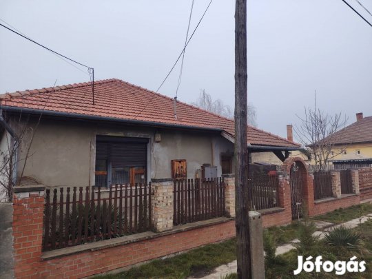 Hitelre alkalmas 118 nm ház eladó 