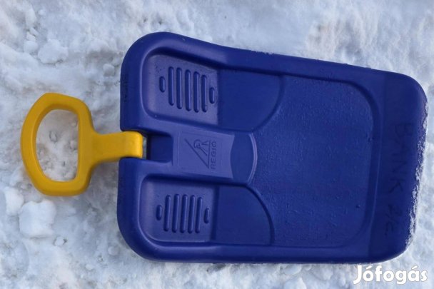 Hócsúszka kitűnő állapotban, kék színű