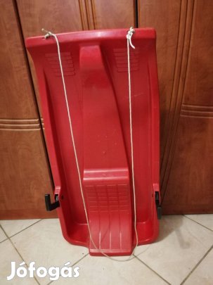 Hócsúzda, hálózsákok, műanyag matrac, szivacspárnák eladók