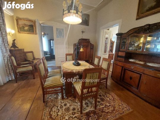 Hódmezővásárhelyi eladó 200 nm-es ház