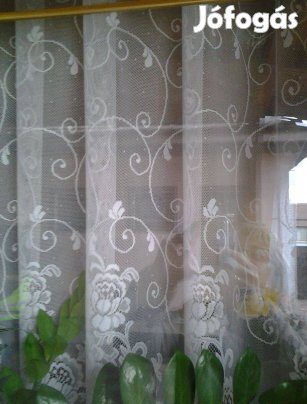 Hófehér virág mintás függöny (9,2x150) Akció