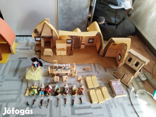 Hófehérke És A 7 Törpe Háza