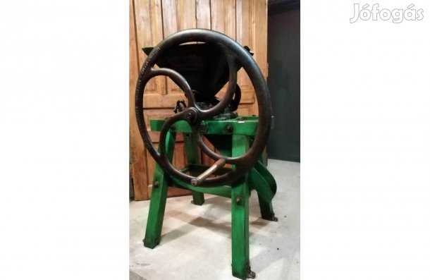 Hofherr termény daráló, szép markáns mezőgazdasági gép,