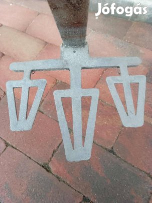 Hófogó Eladó (67 darab)