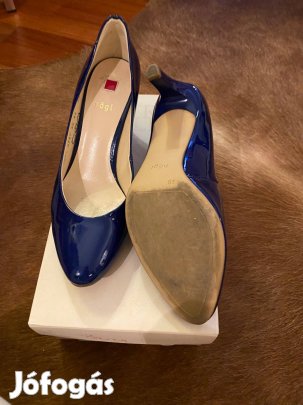 Högl lakk cipő