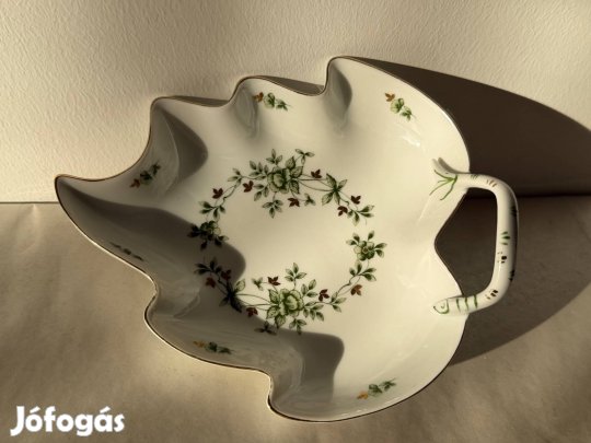 Hollóházi Erika levél alakú kínáló