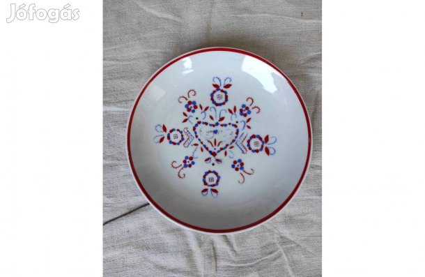 Hollóházi Falitányér, népi motívumos 15 cm