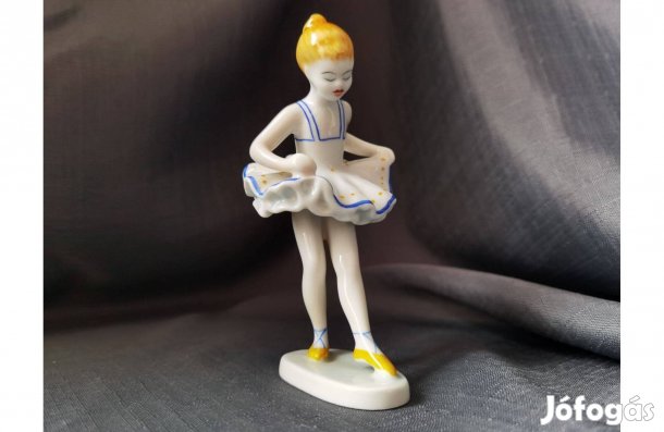 Hollóházi balerina