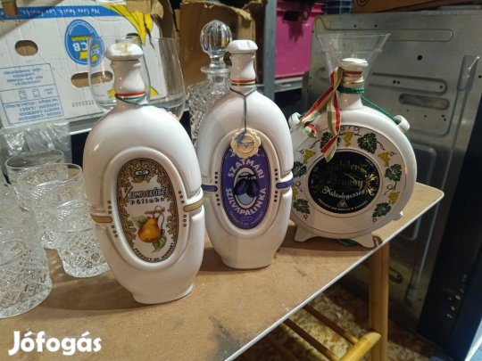 Hollóházi italos üvegek butykos 3 db (zozizo)