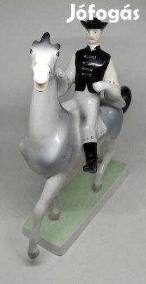 Hollóházi porcelán Csikós lovon!