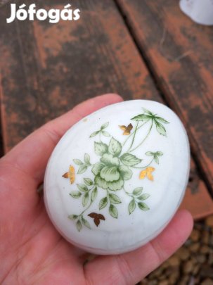 Hollóházi porcelán Erika mintás tojás