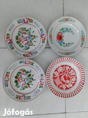 Hollóházi porcelán dísztányér 4db