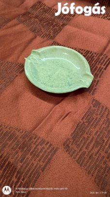 Hollóházi porcelán hamu tartó