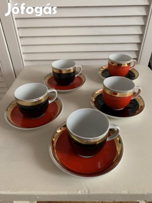 Hollóházi porcelán kávéscsészék alátéttel