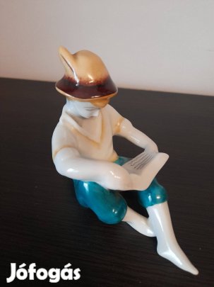 Hollóházi porcelán kisfiú