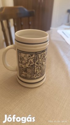 Hollóházi porcelán korsó kicsi