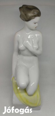 Hollóházi porcelán tavaszi szél akt!