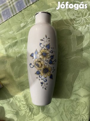 Holloházi porcelan váza