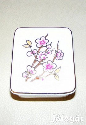 Hollóházi porcelán virágos bonbonier