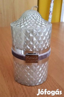 Home collection elegáns gyertya, fém plakettel