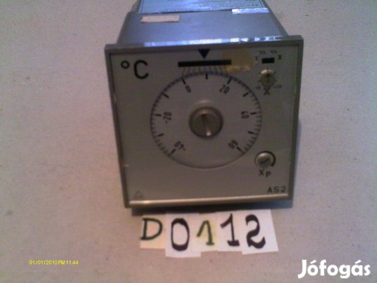 Hőmérséklet szabályzó táblaműszer eladó. (D-0112)