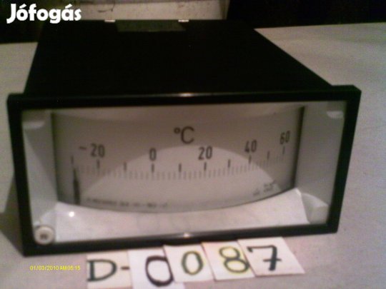 Hőmérsékletmérő táblaműszer eladó. (D-0087)